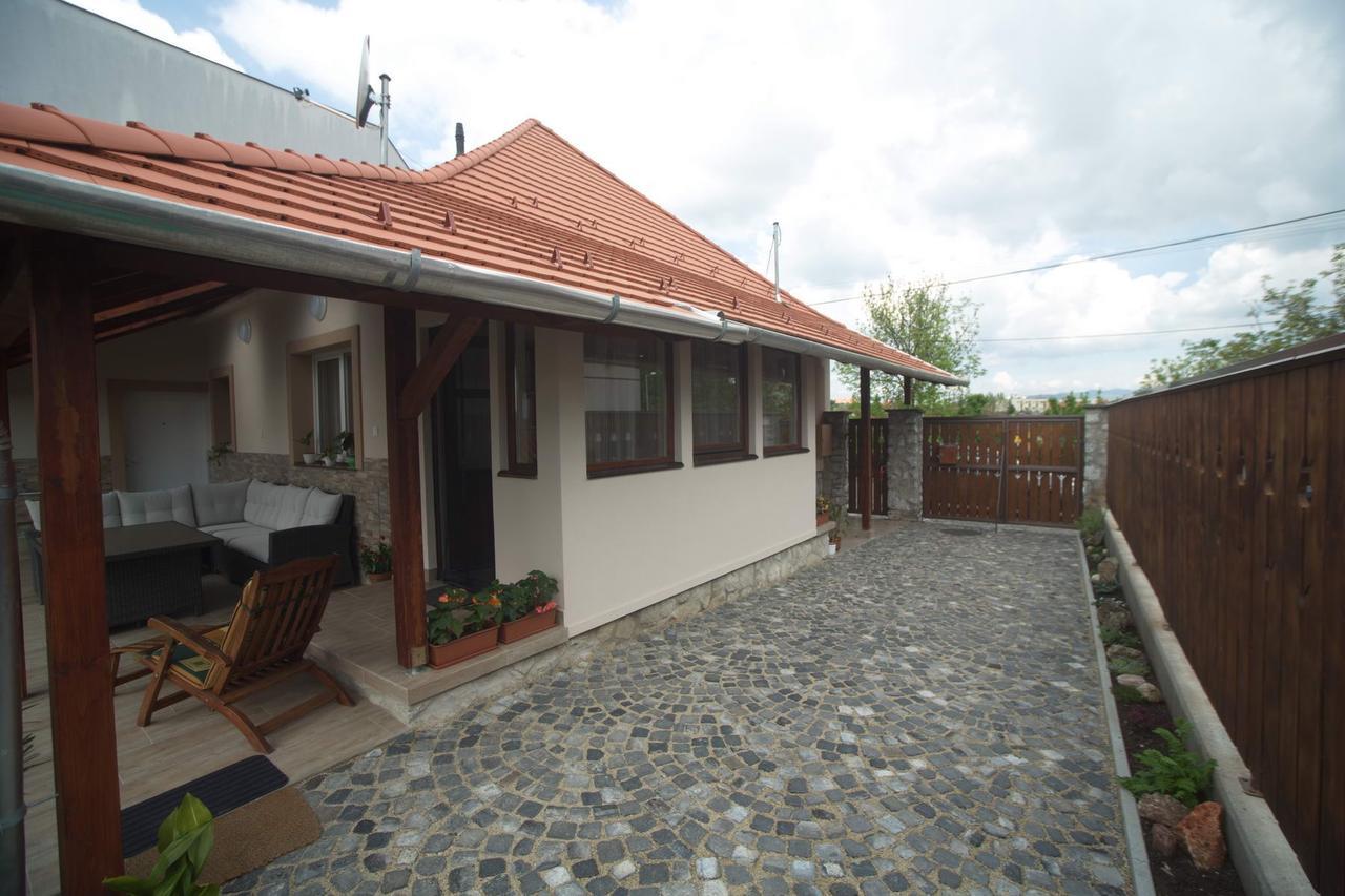 Holiday Home Podium Eger Eksteriør bilde